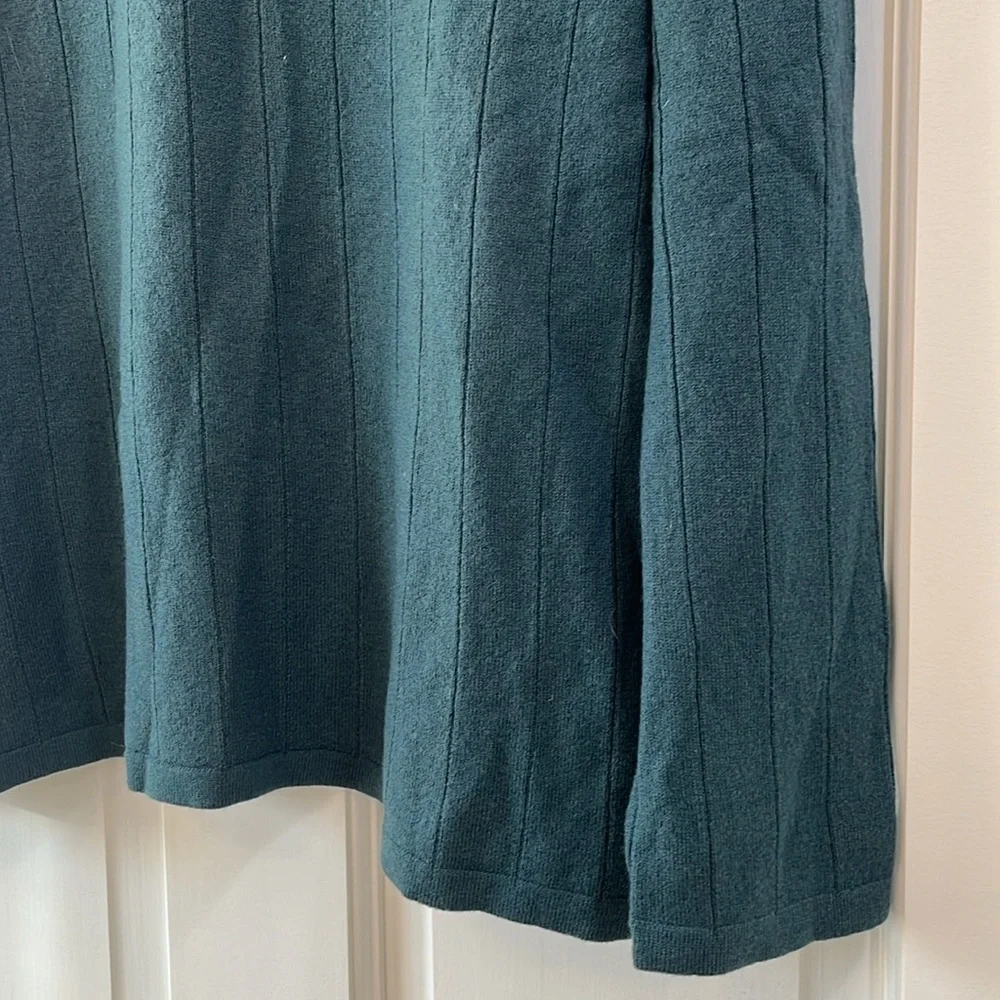 Vintage Banana Republic Extra Fine Merino Wool Teal Sweater - Size Large (?)